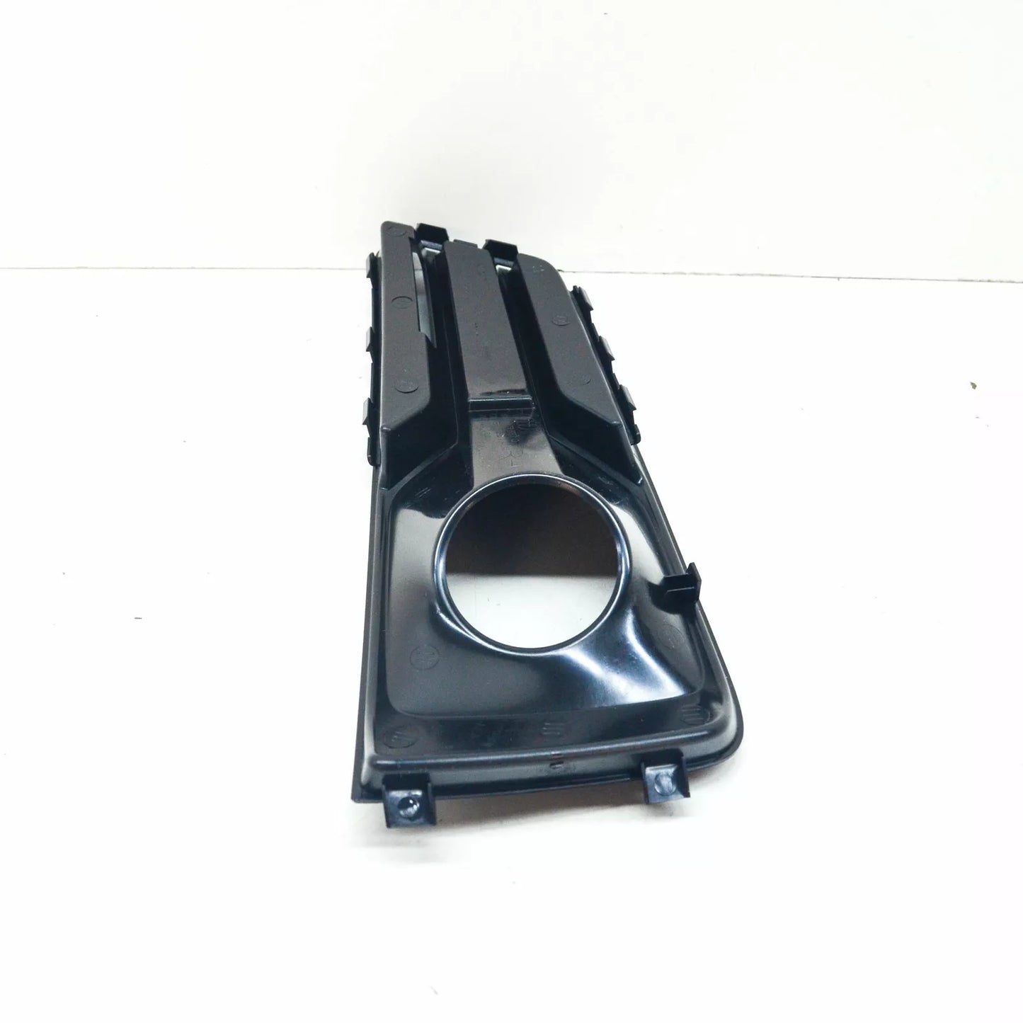 NEW AUDI A4 AVANT B9 FRONT RIGHT BUMPER UPPER GRILLE 8W0807682Q9B9