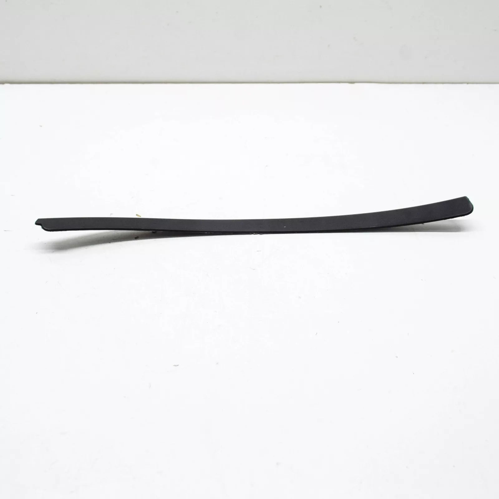 NEW AUDI A6 AVANT C7 FRONT RIGHT STONE CHIP GUARD 4G0853932A ORIGINAL