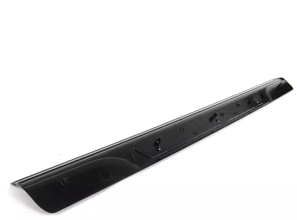 NEW BMW 3 CABRIO E46 RIGHT M3 DOOR SILL COVER 51477891928 7891928 ORIGINAL