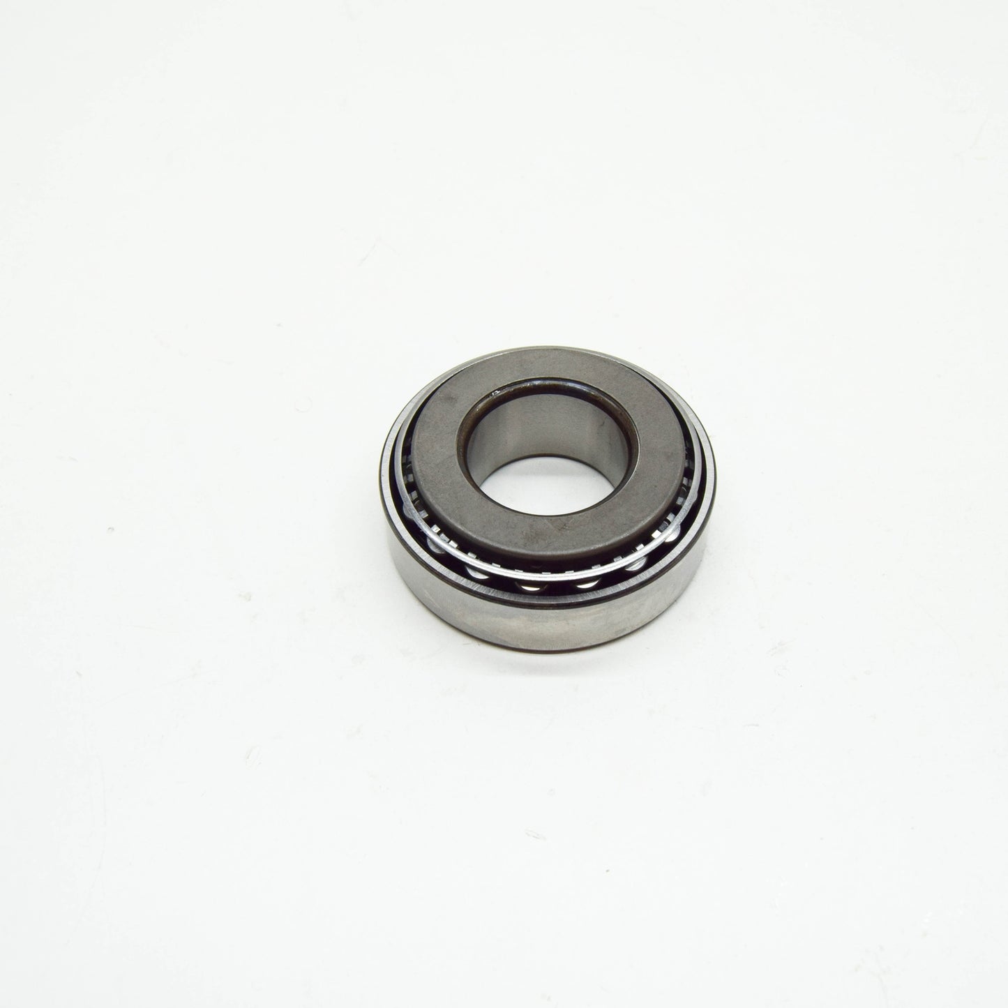 NEW MERCEDES-BENZ SL R107 REAR PINION TAPERED ROLLER BEARING A0029801102