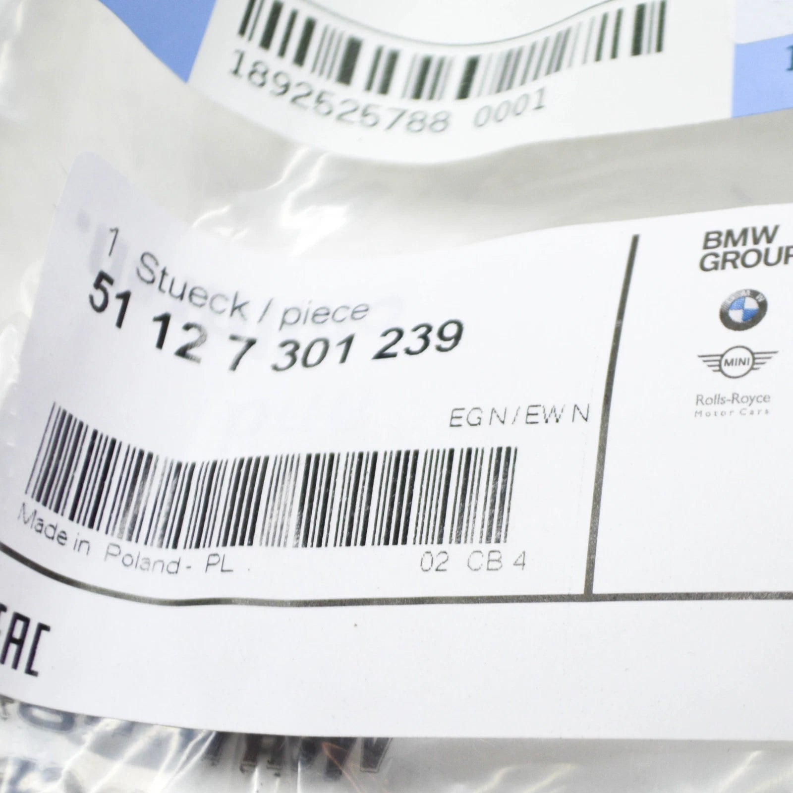 NEW BMW 7 F01, F02 REAR BUMPER CHROME STRIP MOULDING 51127301239 7301239