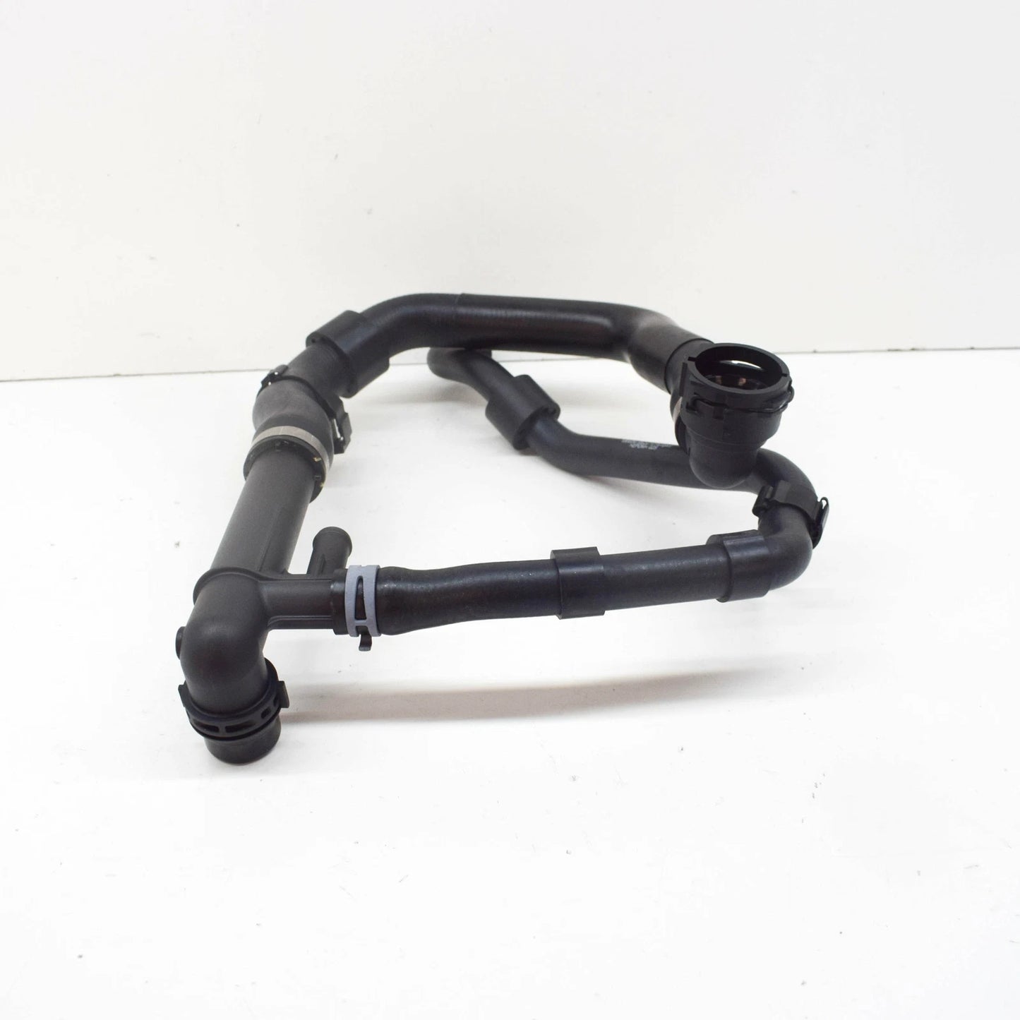 NEW VOLKSWAGEN TIGUAN AD1 COOLANT HOSE WITH RELEASE COUPLING 5QF122051AH