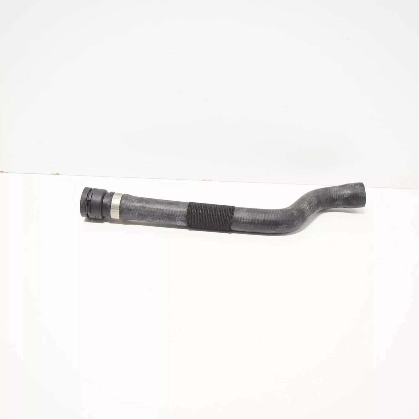 NEW BMW 5 E39 COOLING SYSTEM WATER HOSE PIPE 11532247820 ORIGINAL