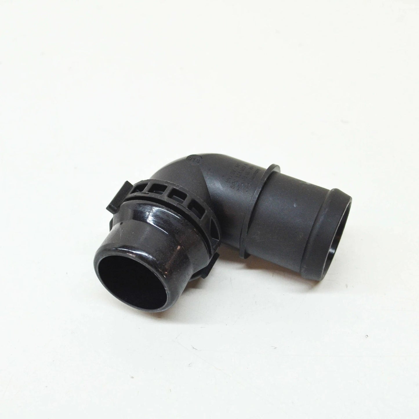 NEW AUDI A3 8V COOLING SYSTEM QUICK ACTING COUPLING 5Q0121619A ORIGINAL