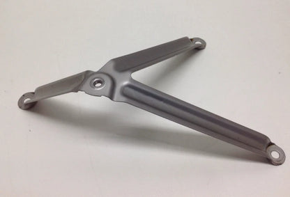 NEW MERCEDES-BENZ C W204 OIL PUMP BRACKET A2741810095 ORIGINAL