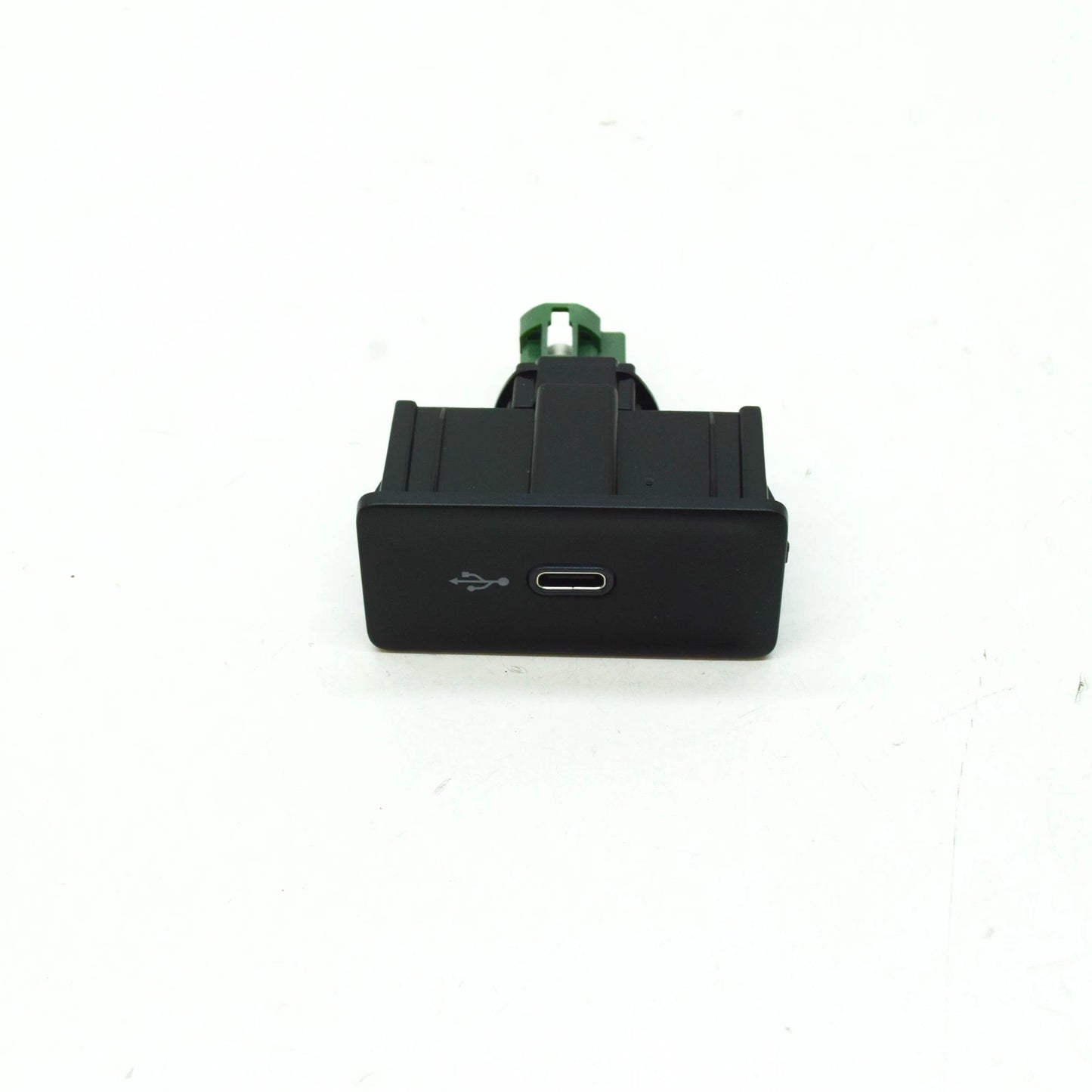 NEW VOLKSWAGEN ARTEON 3H7 USB CONNECTOR 3G5035726B ORIGINAL