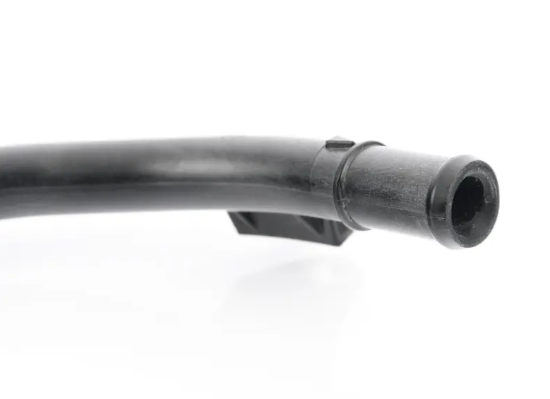 NEW AUDI A3 SPORTBACK 8V ENGINE COOLANT BYPASS PIPE 04E121070AD ORIGINAL