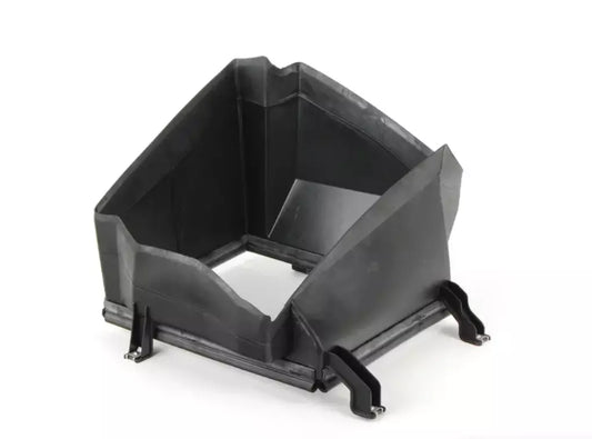 NEW BMW X5 E70 FRONT RIGHT ENGINE OIL COOLER AIR DUCT 7205946 51717205946