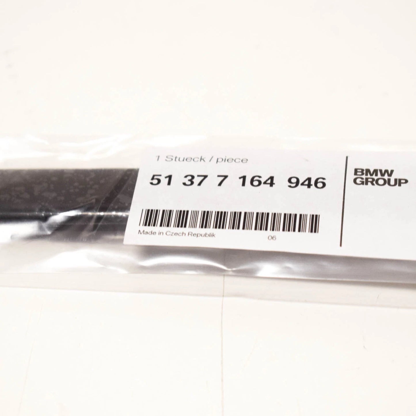 NEW BMW 1 E81 EXTERIOR RIGHT B PILLAR TRIM COVER STRIP 51377164946 ORIGINAL