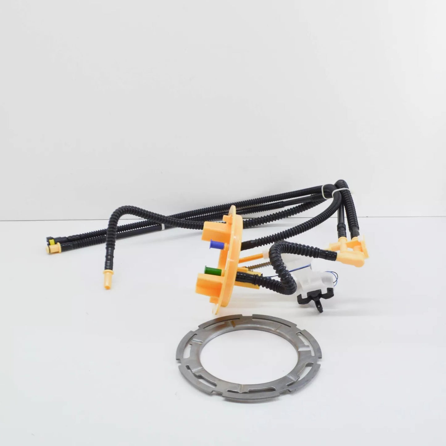 NEW MERCEDES-BENZ E W212 LEFT FUEL LEVEL SENSOR A2124700400 ORIGINAL