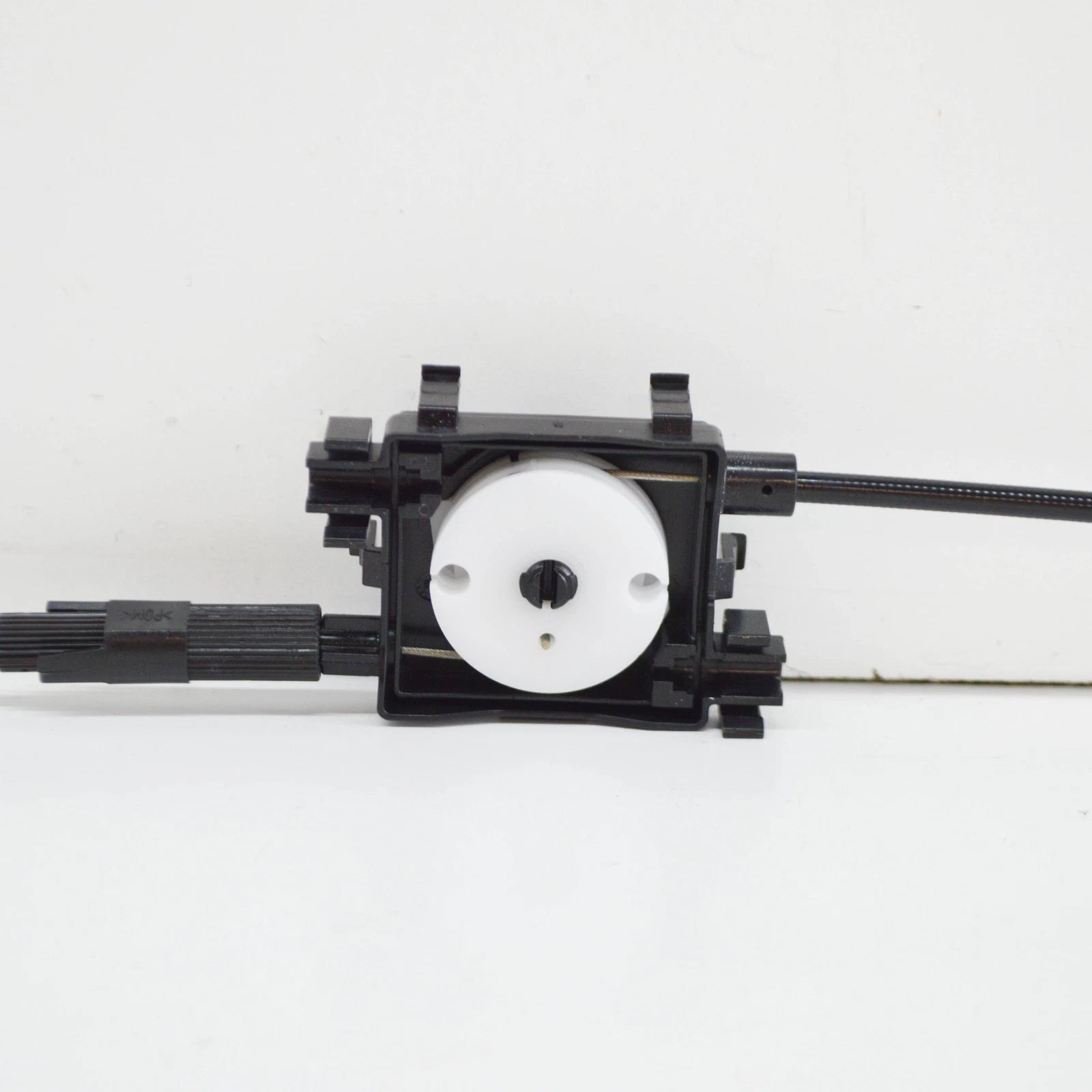 NEW AUDI A1 8X ENGINE HOOD CENTER BOWDEN CABLE 8X0823531 ORIGINAL