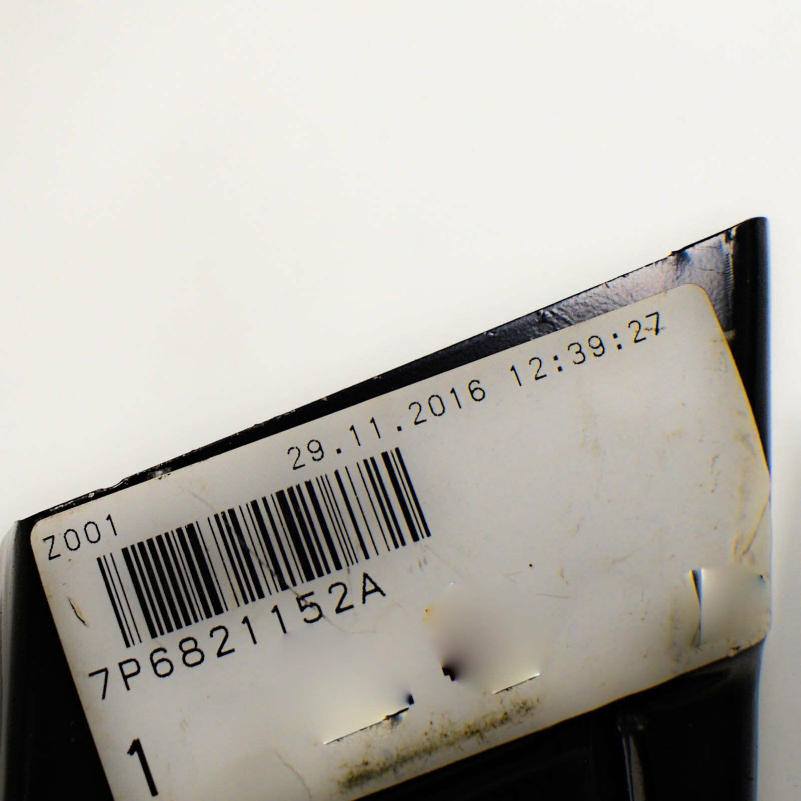 NEW VW TOUAREG 7P FRONT RIGHT FENDER HOLDER 7P6821152A 2011 ORIGINAL