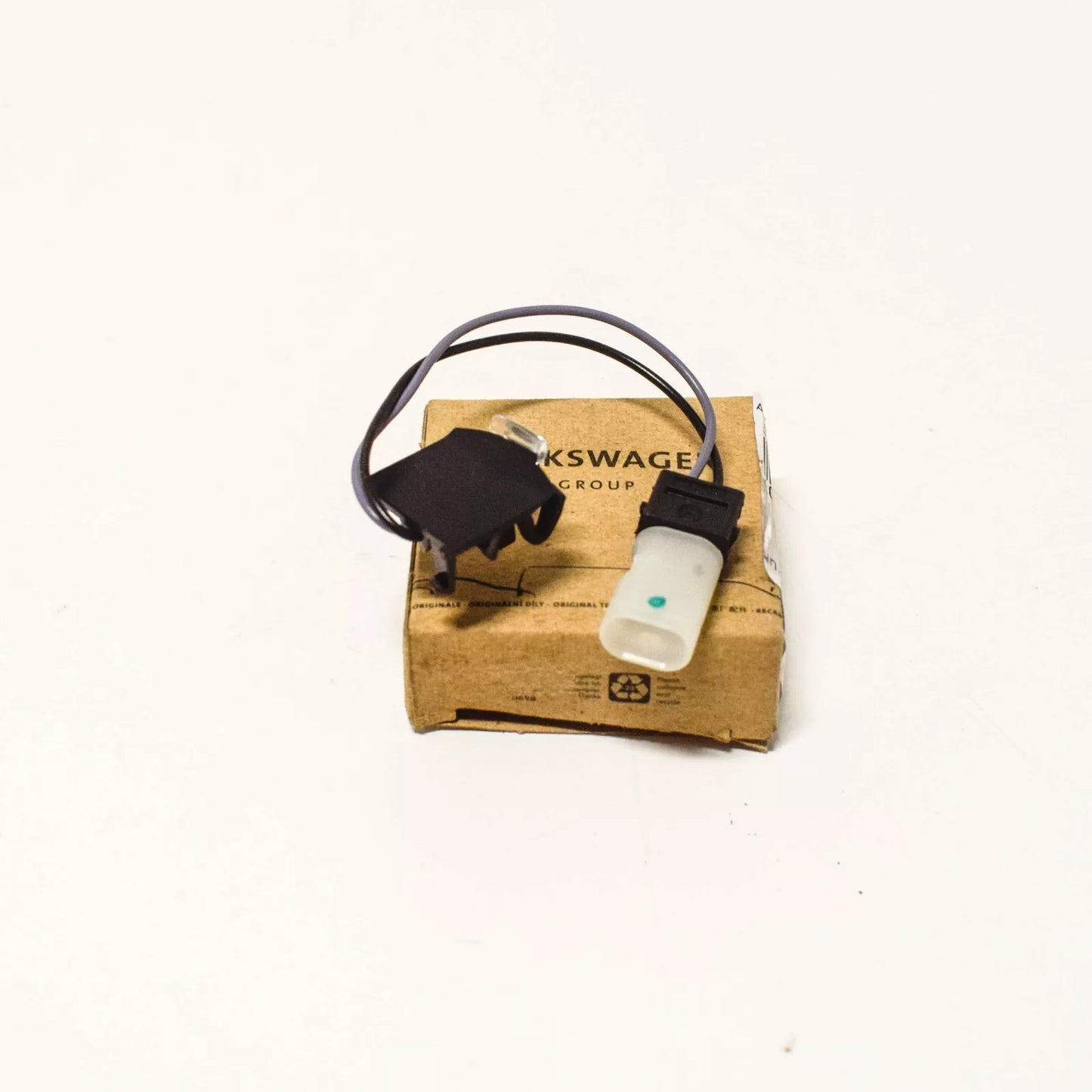 NEW AUDI Q7 4M FRONT LEFT DOOR COURTESY LIGHT 4H0947133B