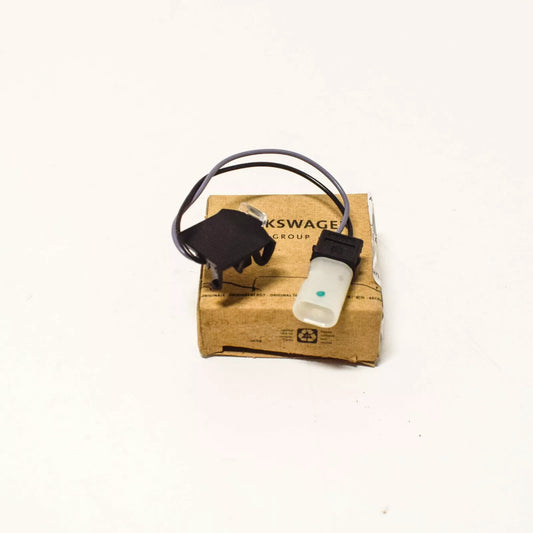 NEW AUDI Q7 4M FRONT LEFT DOOR COURTESY LIGHT 4H0947133B