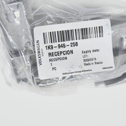 NEW VW GOLF VARIANT MK6 REAR RIGHT TAIL LIGHT BULB CARRIER 1K9945258