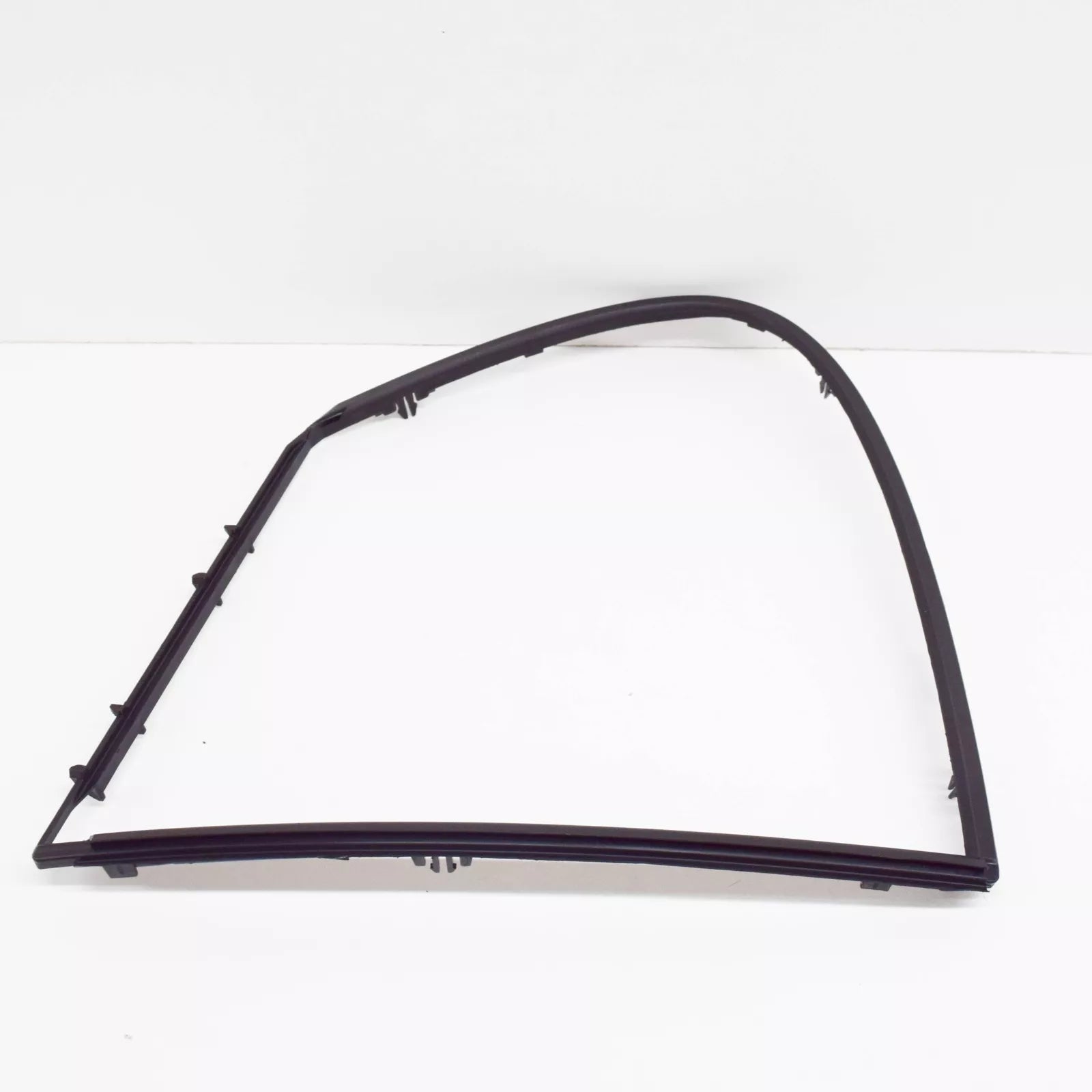 NEW BMW 1 E87 SEAL REAR RIGHT SIDE WINDOW 51357119456 ORIGINAL