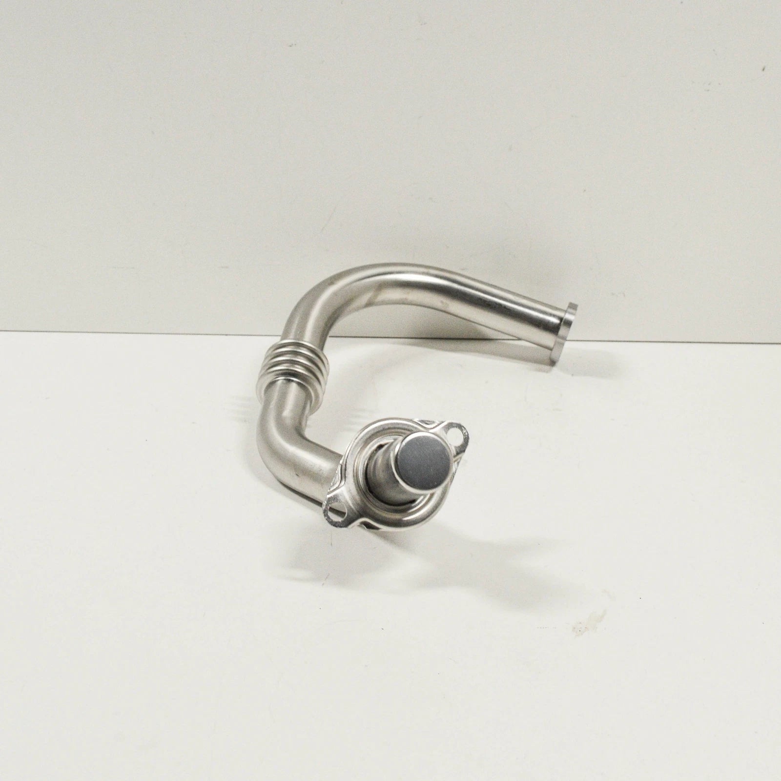 NEW VOLKSWAGEN TRANSPORTER T5 CONNECTING PIECE PIPE 03L131521AA ORIGINAL