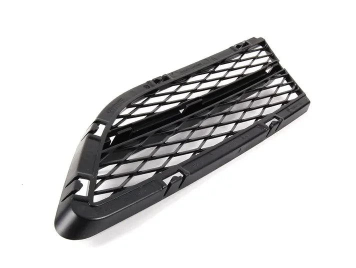 NEW BMW 3 E90 FRONT BUMPER RIGHT OPEN GRILLE 51117198908 7198908 ORIGINAL