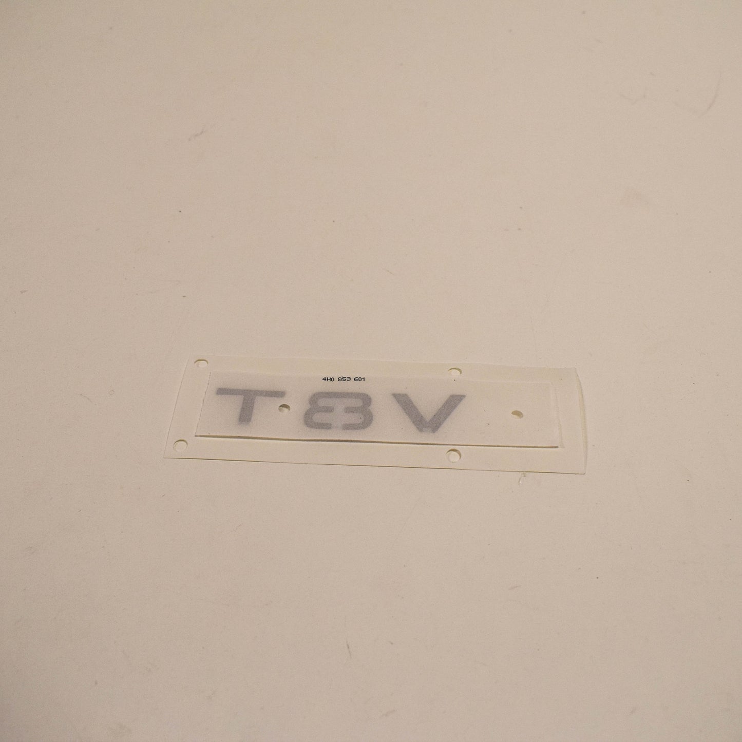 NEW AUDI A8 4H FRONT BUMPER SIDE EMBLEM INSCRIPTION BADGE 4H0853601 2ZZ ORIGINAL