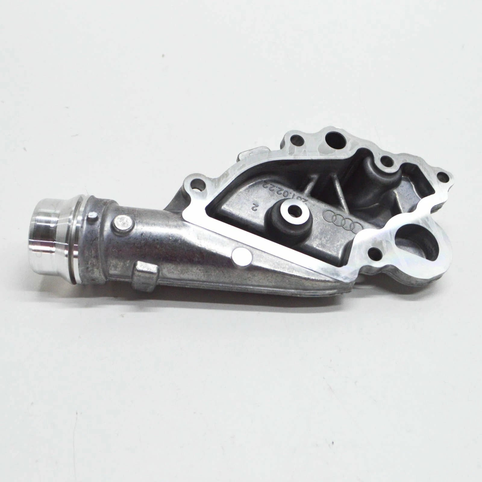 NEW AUDI A4 B8 3.0 PETROL COOLANT WATER PIPE 06E121161BB 2015