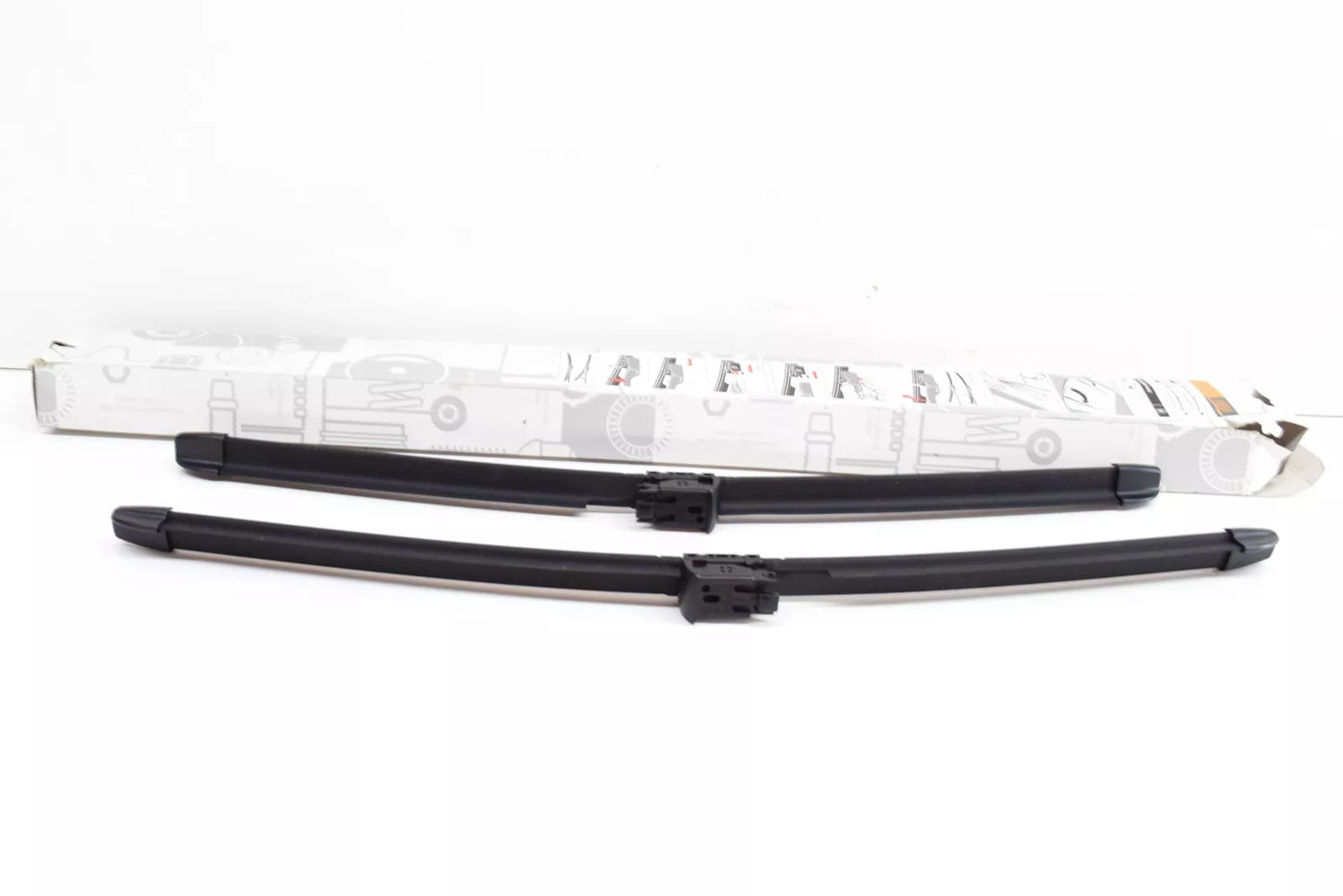 NEW MERCEDES-BENZ S C217 FRONT WIPER BLADE SET LHD A2178202000 ORIGINAL