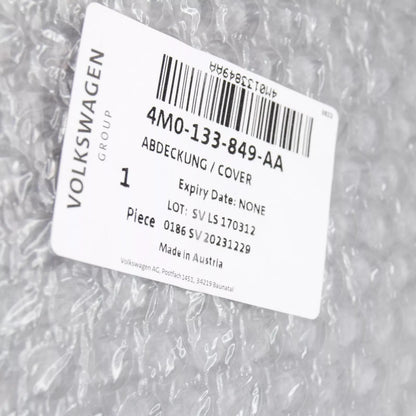 NEW AUDI Q7 4M ENGINE COVER 4M0133849AA ORIGINAL