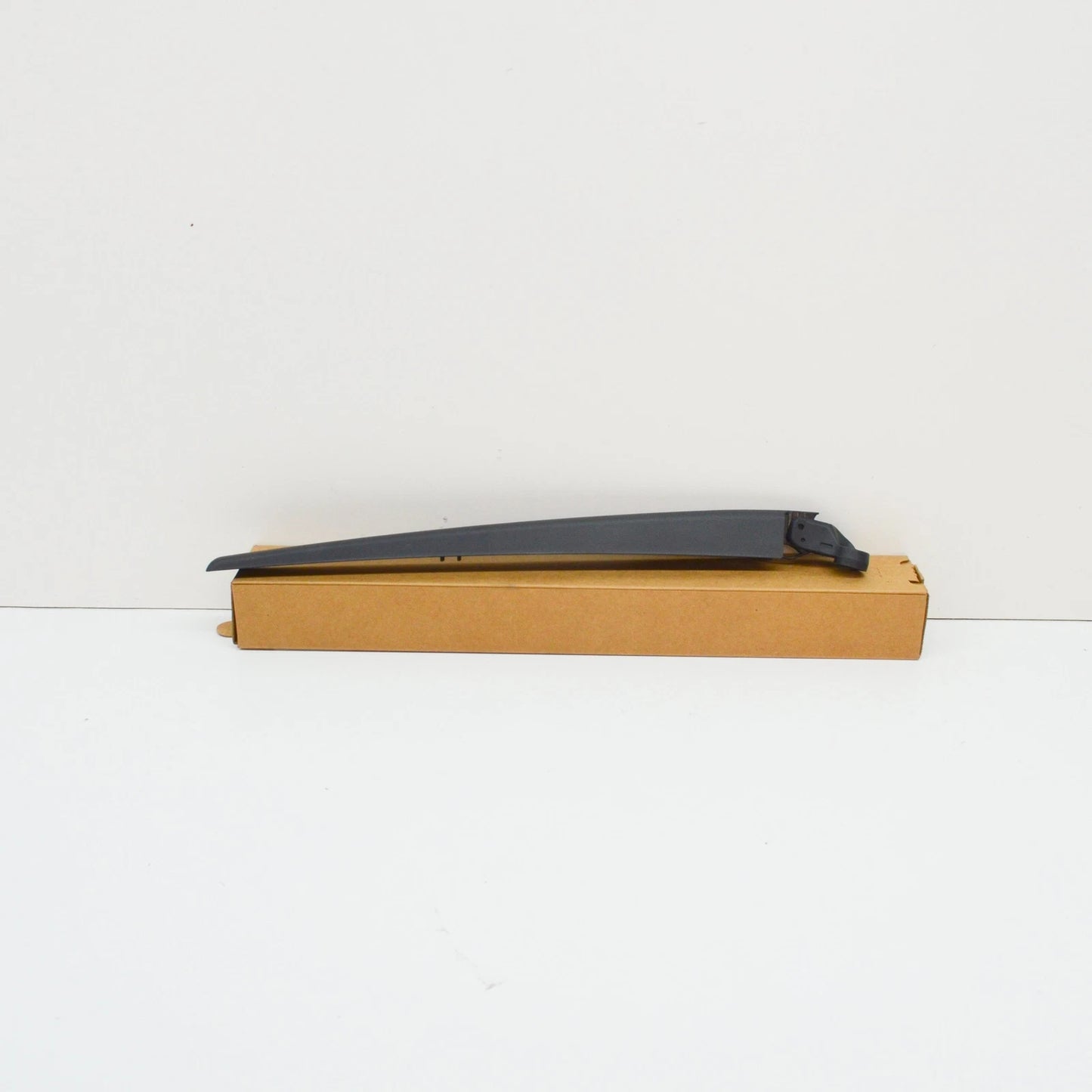 NEW BMW X7 G07 REAR TAILGATE WIPER ARM BLADE 61627474263 ORIGINAL