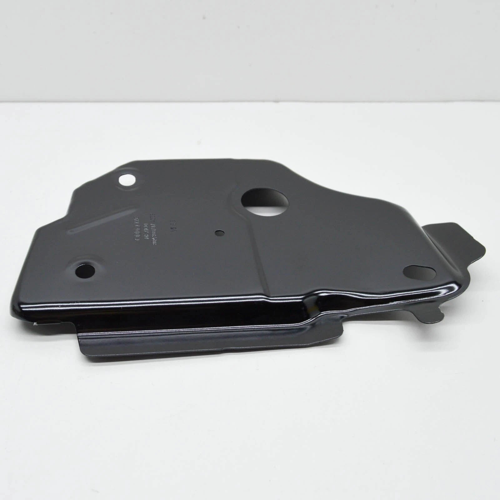 NEW AUDI Q5 FY 80A REAR LEFT UPPER QUARTER PANEL FILLER 80A803787ASTL ORIGINAL