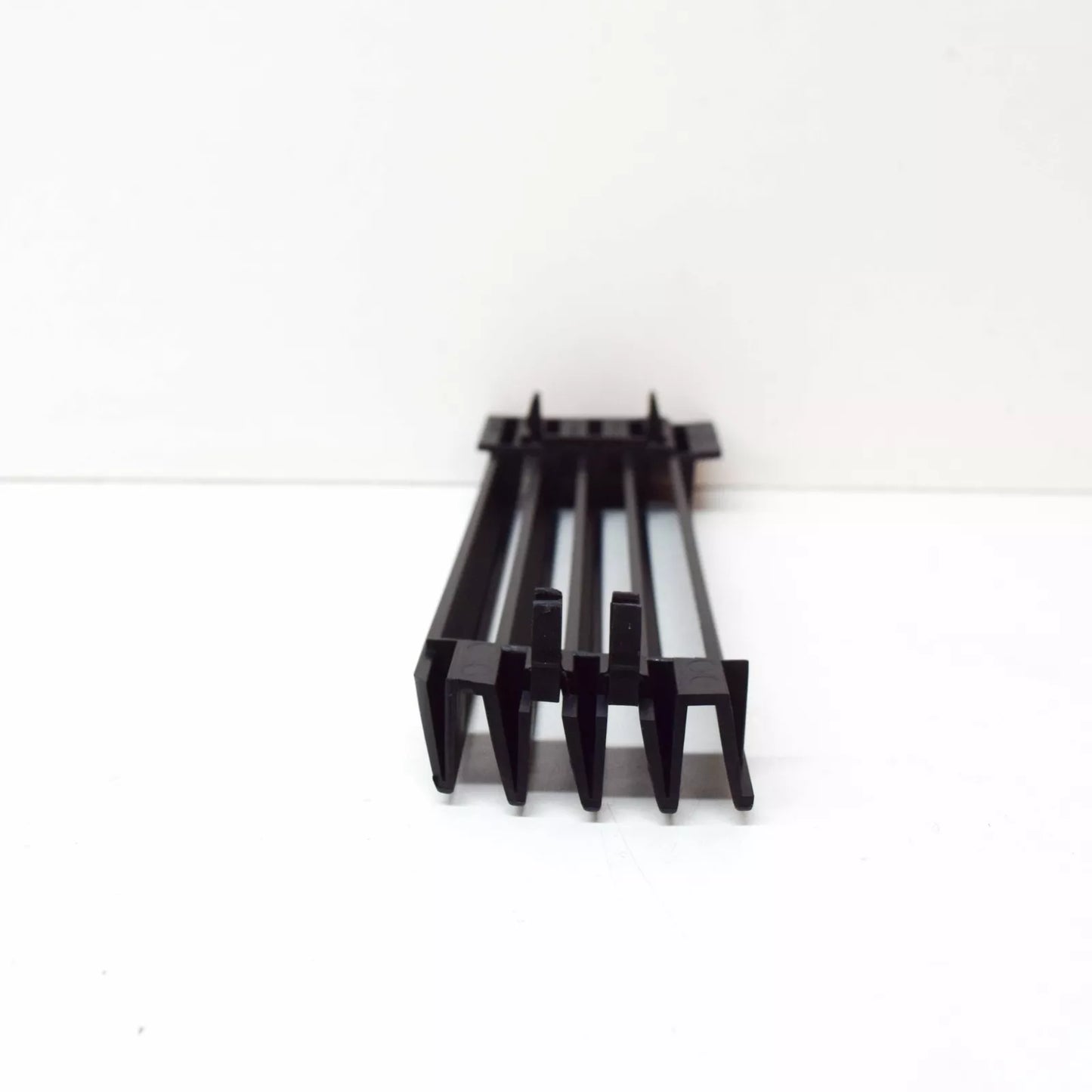 NEW BMW 8 E31 FRONT BUMPER AIR INLET GRILLE RIGHT 51131940908 1940908 ORIGINAL