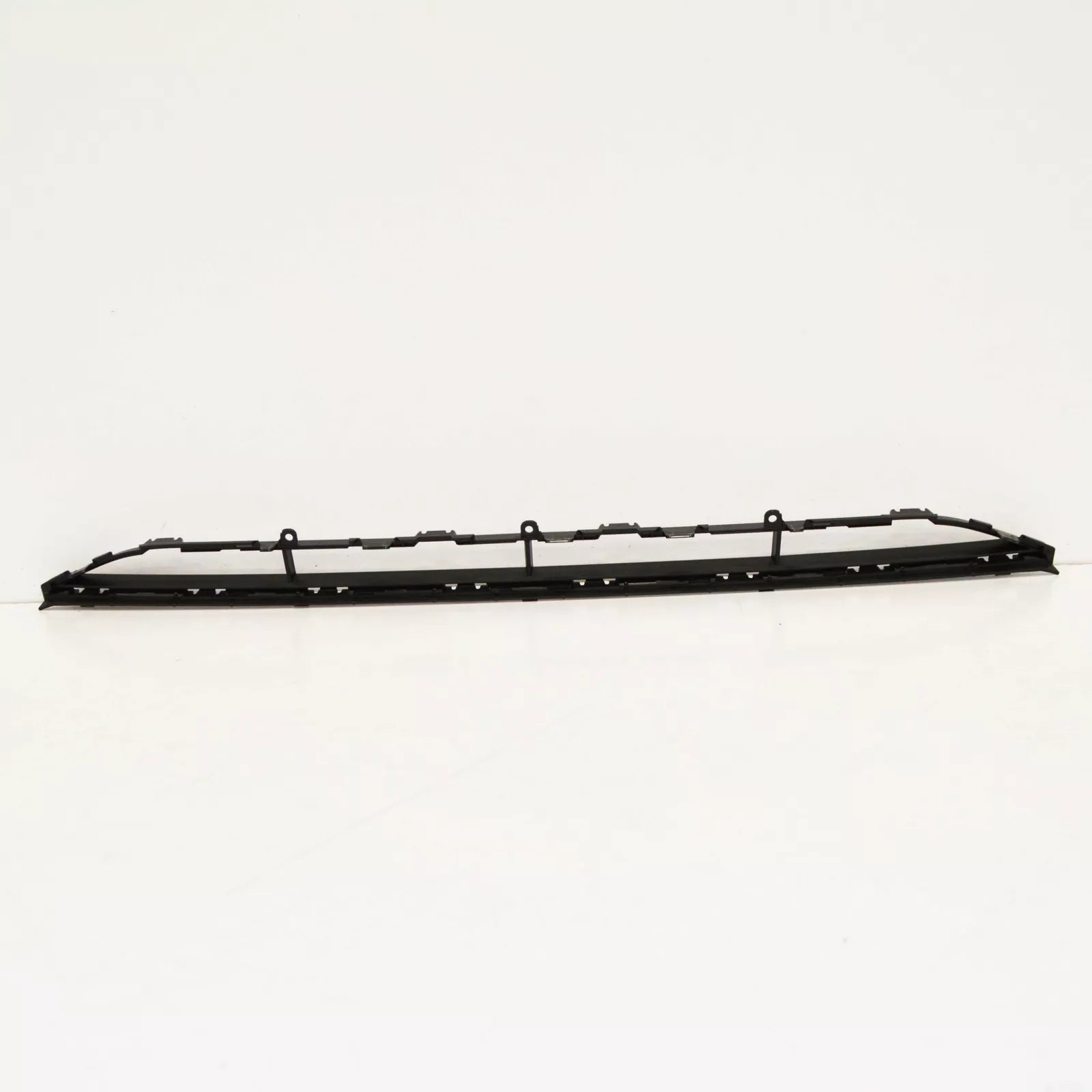 NEW AUDI A3 8V FRONT LOWER CENTER GRILLE 8V58076479B9