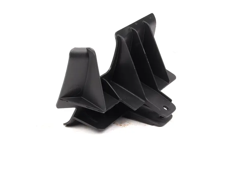 NEW AUDI TTRS 8J FRONT RIGHT BRAKE AIR GUIDE 8P0863150B ORIGINAL