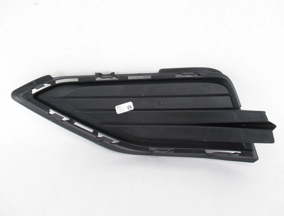NEW VOLKSWAGEN JETTA A7 MK7 FRONT RIGHT BUMPER GRILLE 17A8536669B9