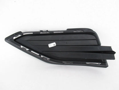 NEW VOLKSWAGEN JETTA A7 MK7 FRONT RIGHT BUMPER GRILLE 17A8536669B9