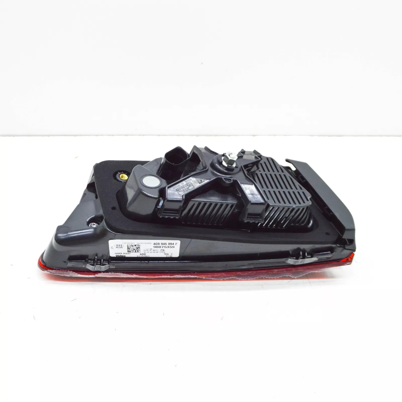 NEW AUDI A6 AVANT C7 REAR RIGHT SIDE TAILGATE TAILLIGHT 4G9945094F ORIGINAL