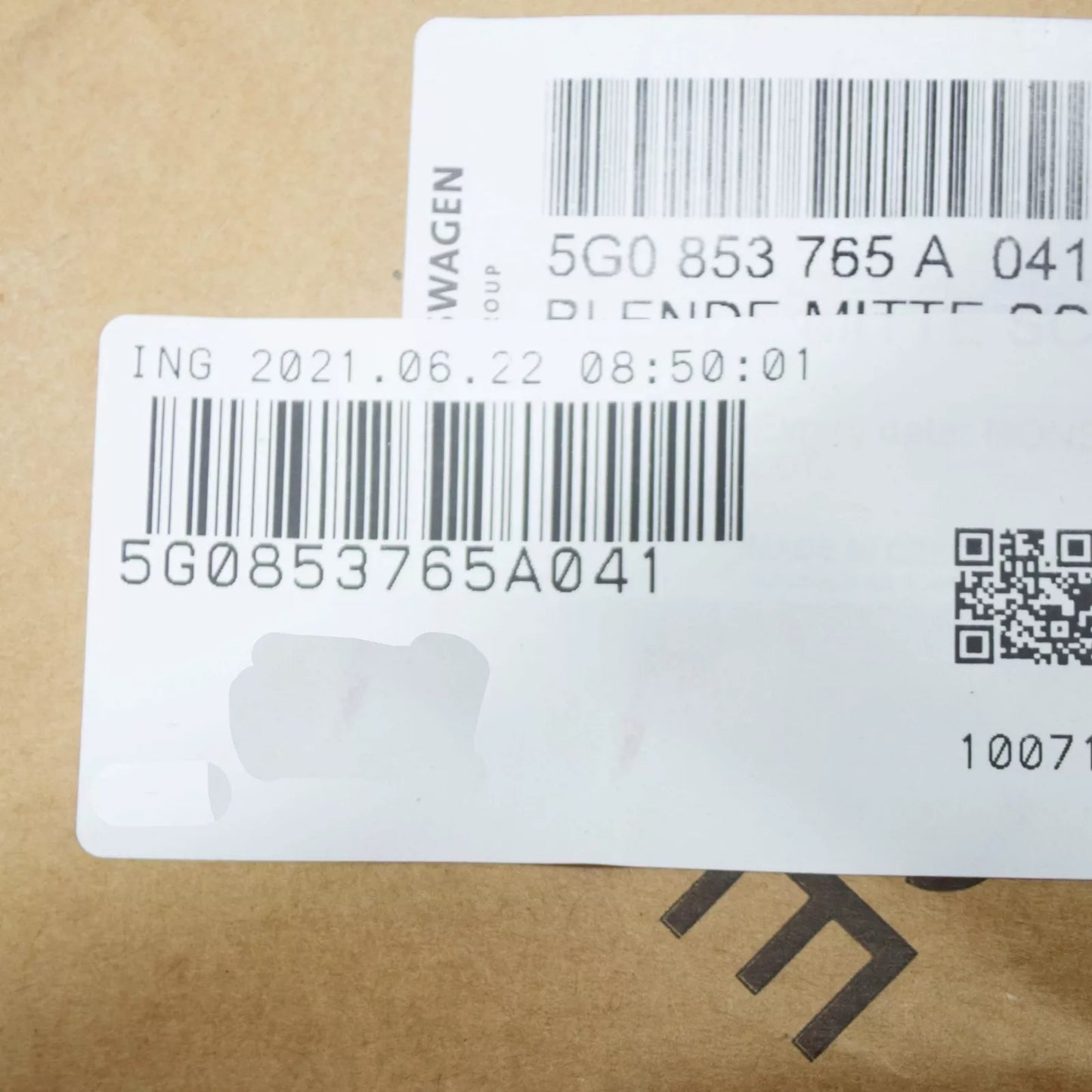 NEW VW GOLF MK7 FRONT BUMPER GRILL LOWER CENTER TRIM 5G0853765A041 ORIGINAL