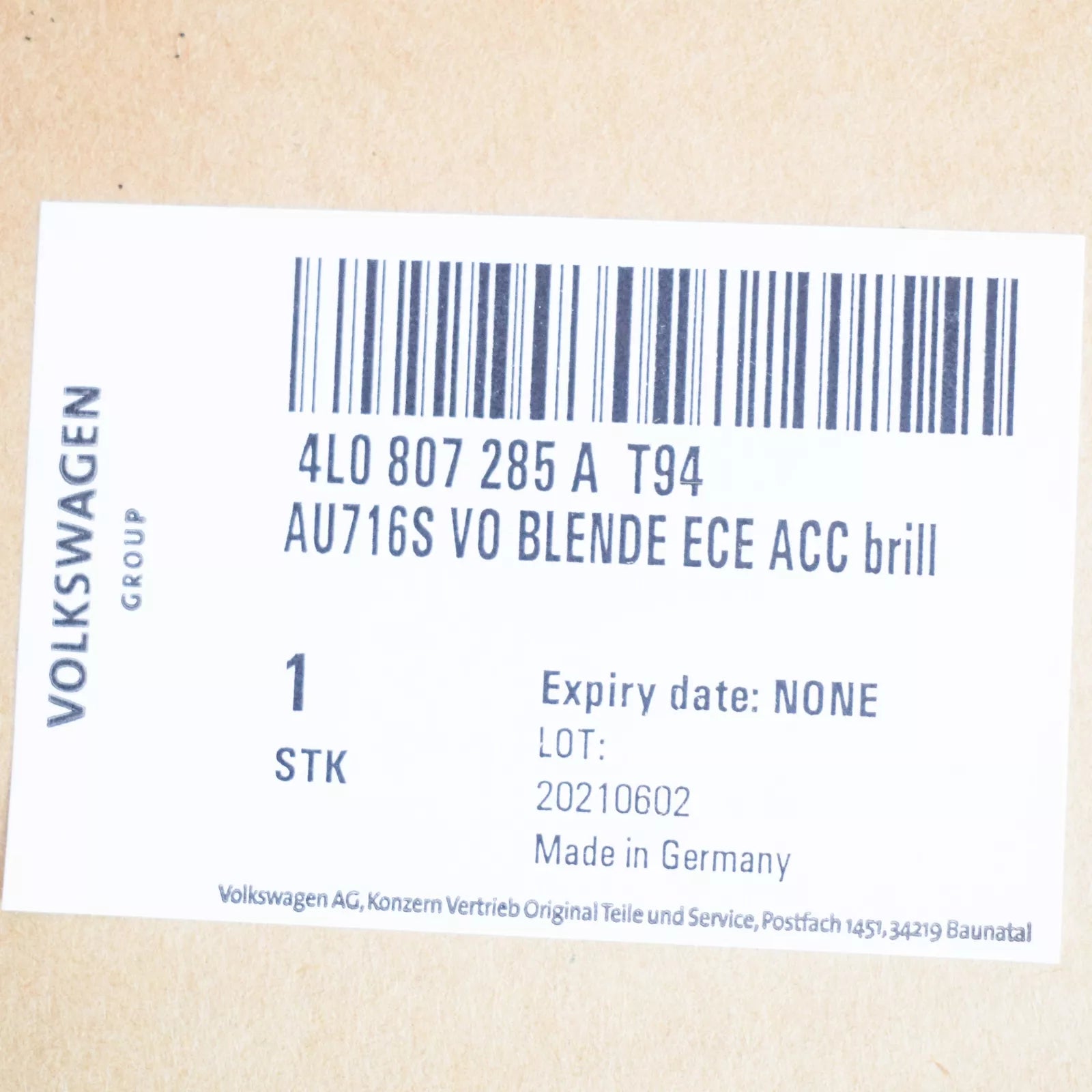 NEW AUDI Q7 4L FRONT BUMPER NUMBER PLATE HOLDER 4L0807285AT94 2012 ORIGINAL