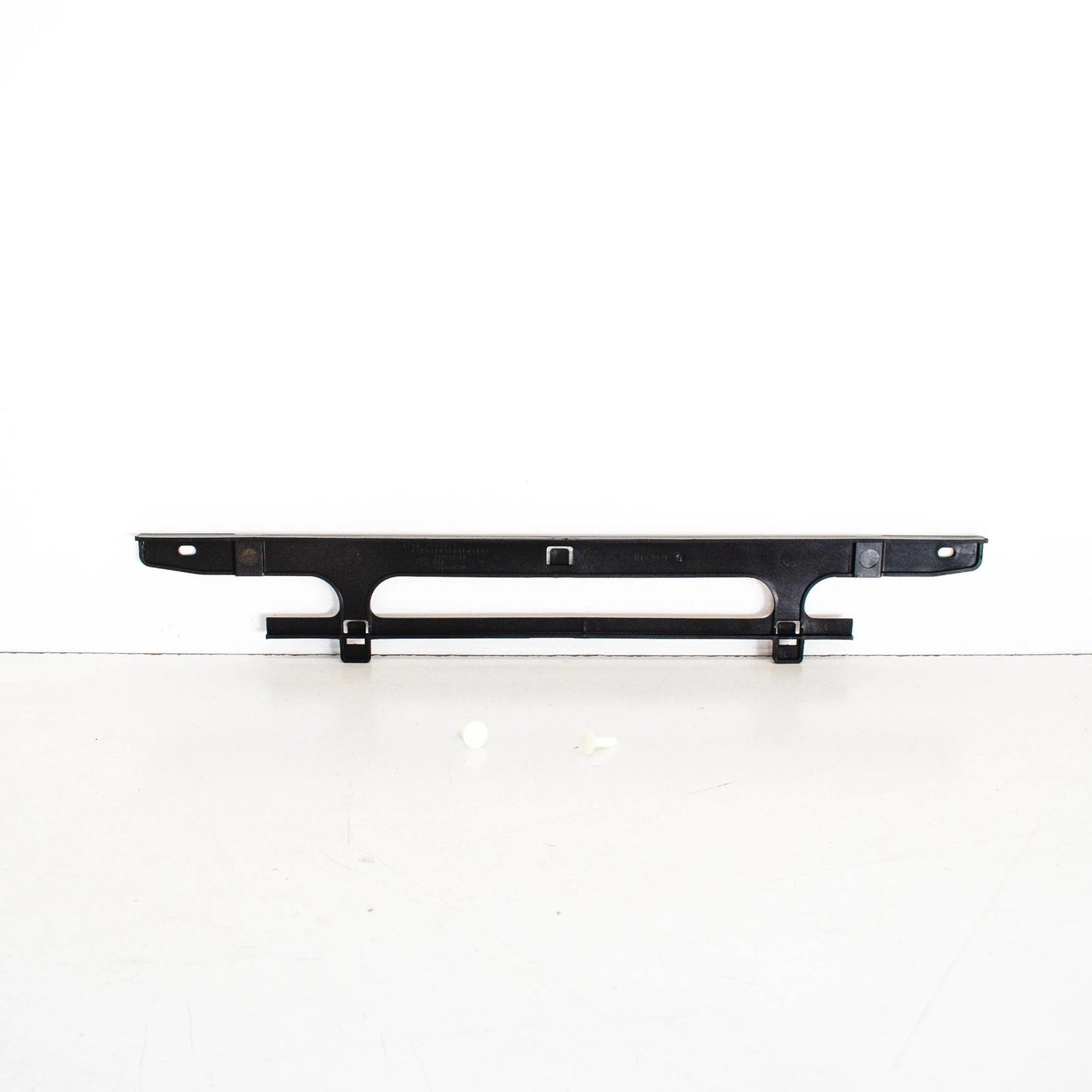 NEW BMW X4 F26 INTERCOOLER RADIATOR MOUNTING AIR DUCT 17117593852 ORIGINAL