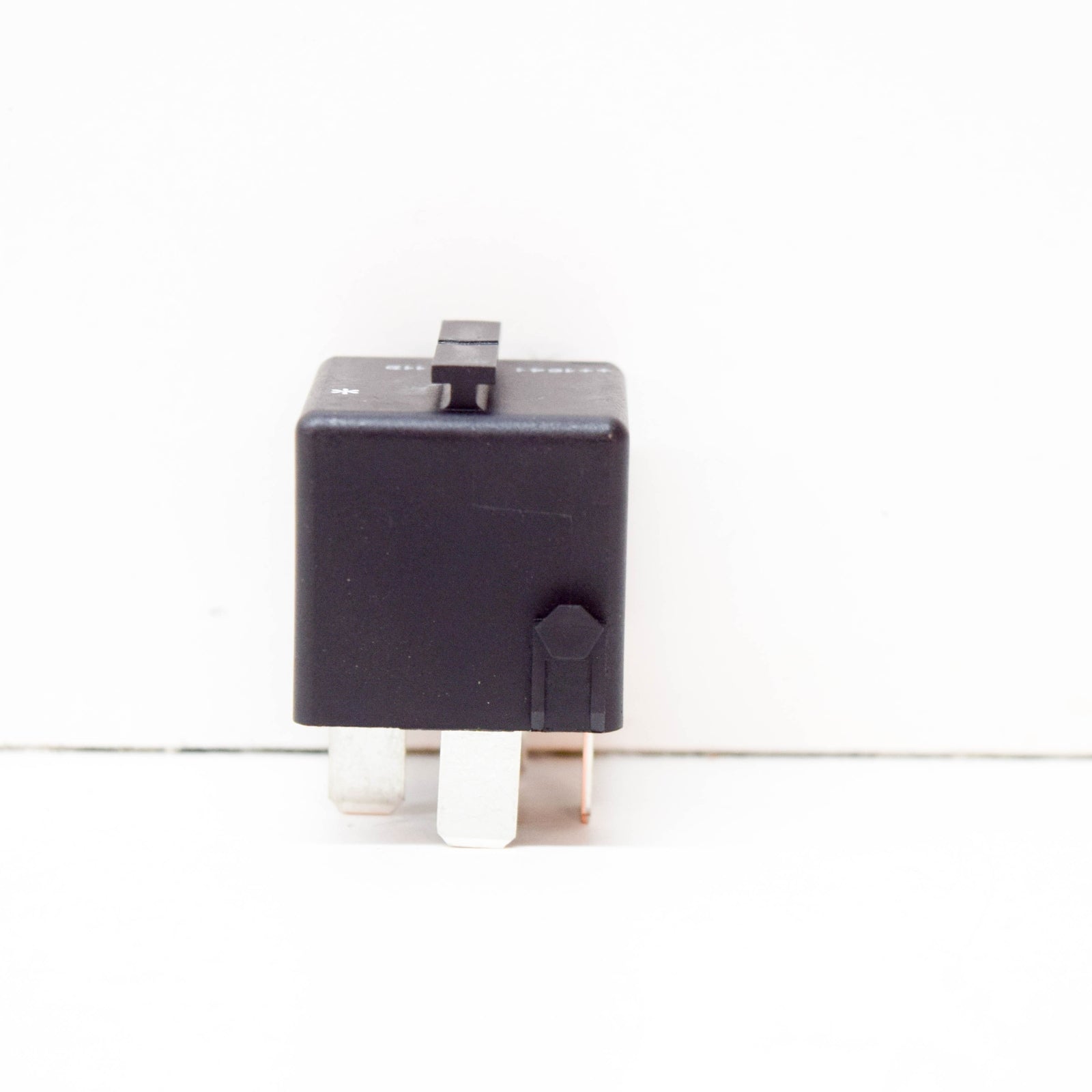 new mini r50 fuel/wiper multi purpose relay no contact 61366977982 original