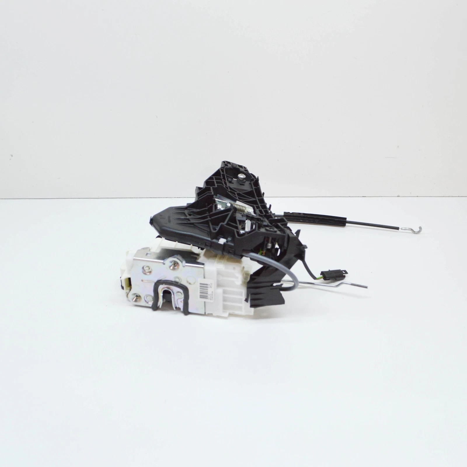 NEW MERCEDES-BENZ B W245 FRONT LEFT DOOR LOCK LHD A1697203735 ORIGINAL