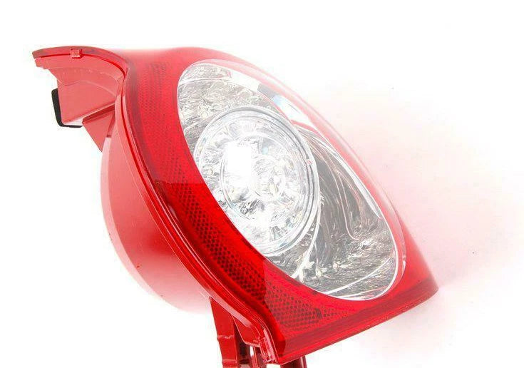 NEW VW PASSAT VARIANT B6 REAR LEFT OUTER TAILLIGHT 3C9945095P ORIGINAL