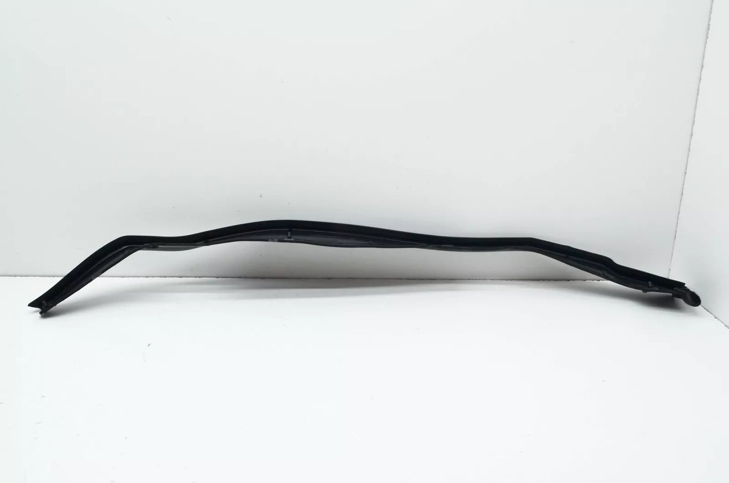 NEW BMW X1 F48 REAR RIGHT DOOR SEAL RUBBER 51357349664 ORIGINAL