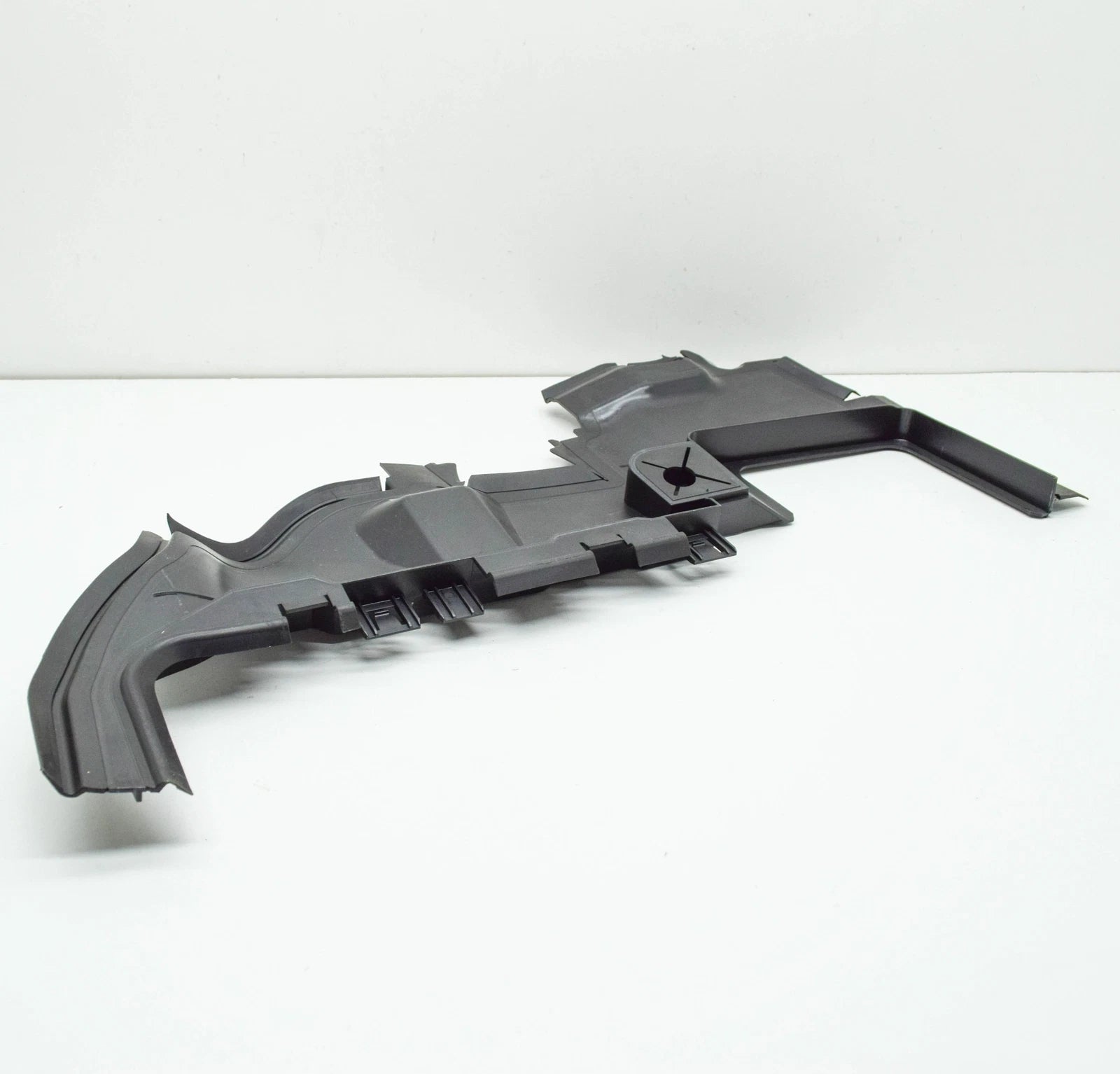 NEW AUDI A7 SPORTBACK 4G8 LEFT RADIATOR AIR GUIDE 4G8121283Q ORIGINAL