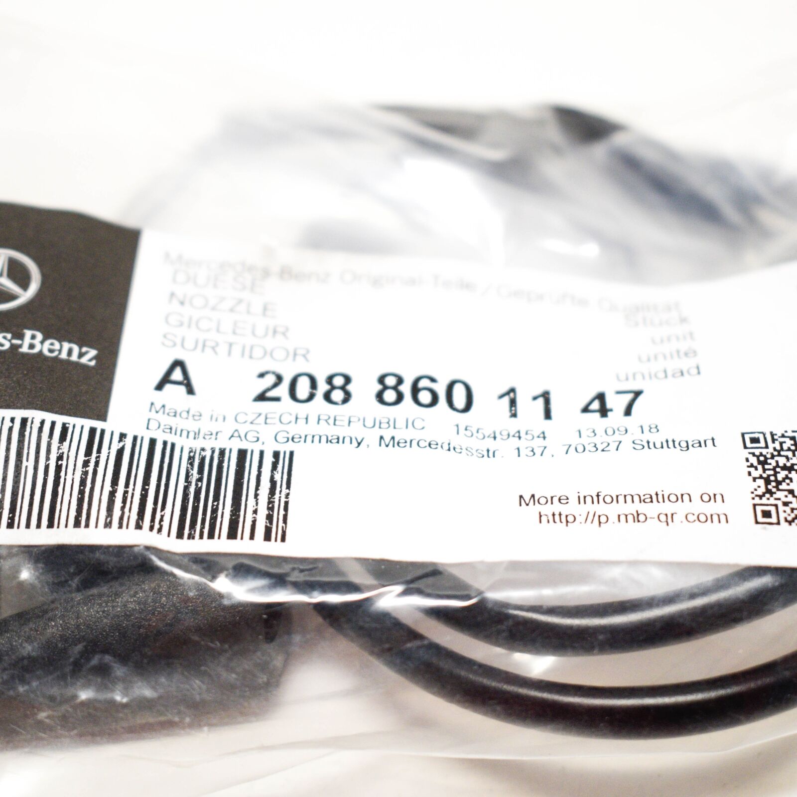 NEW MERCEDES-BENZ CLK C208 RIGHT WASHER JET NOZZLE A2088601147 ORIGINAL