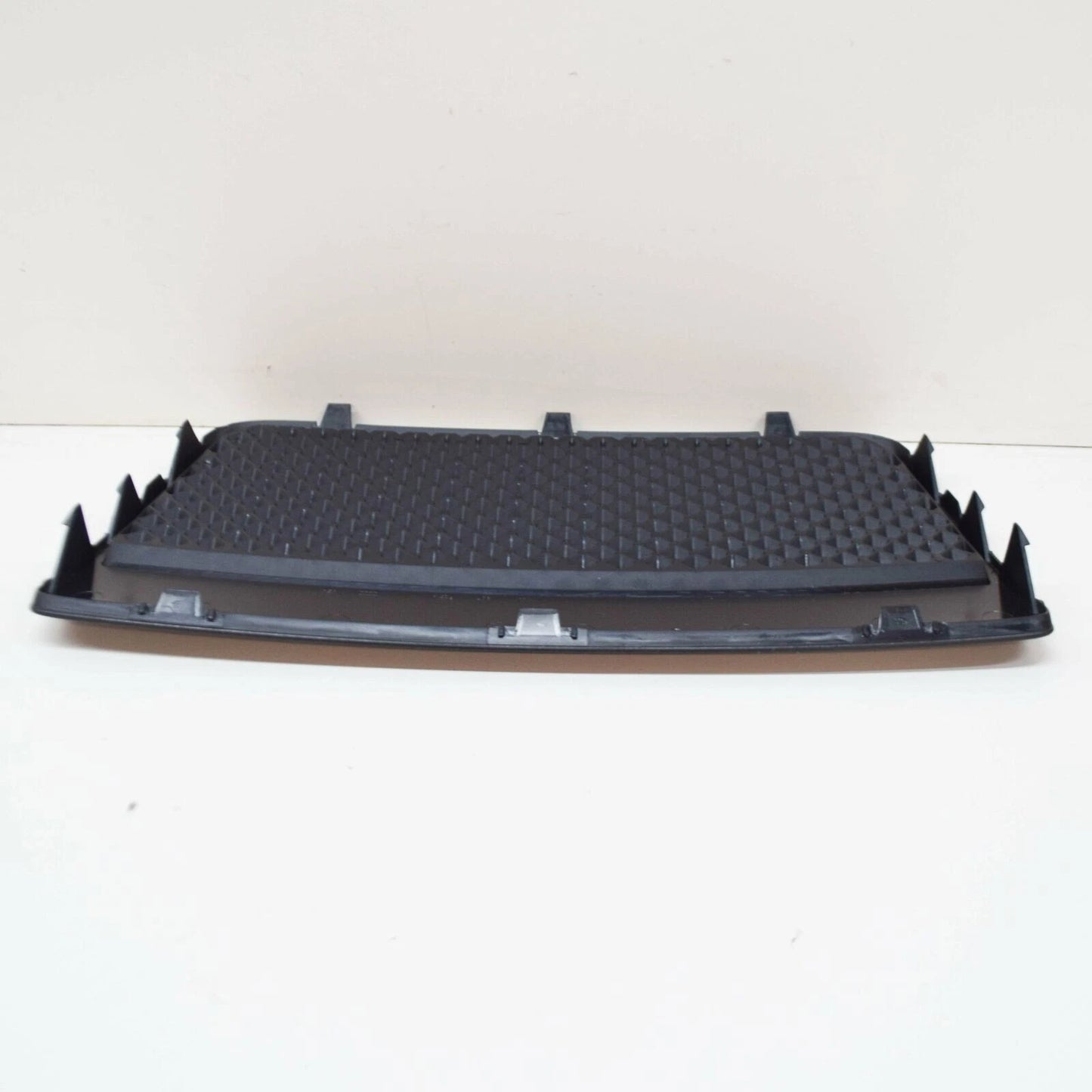 NEW AUDI R8 42 REAR VALANCE GRILLE CENTER 420807925A GENUINE