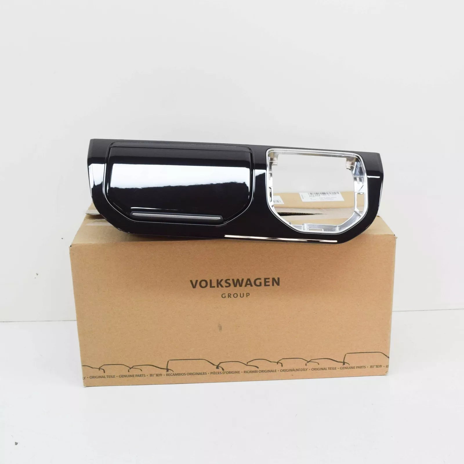 NEW VW TRANSPORTER T6 DASH CENTER PANEL WITH STOWAGE RHD 7E6858189Q041 ORIGINAL