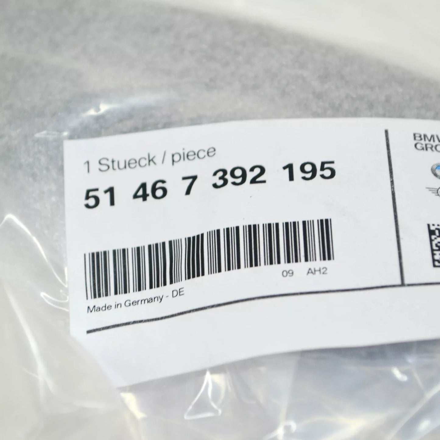 NEW BMW 7 G11 G12 LEFT SEATBELT SLOT COVER 51467392195 7392195 ORIGINAL