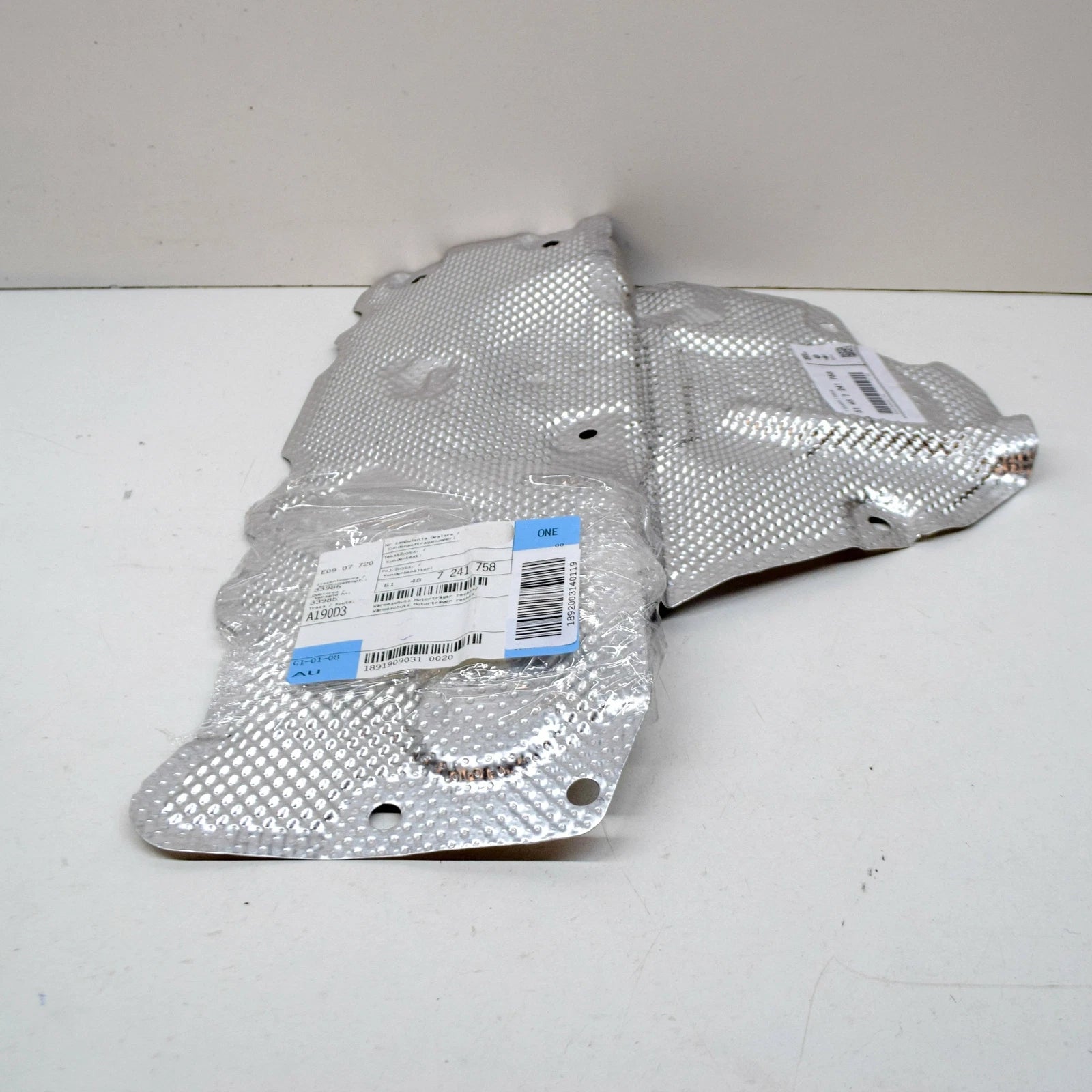 NEW BMW 1 F21 RIGHT ENGINE HEAT SHIELD PROTECTION 51487241758 ORIGINAL