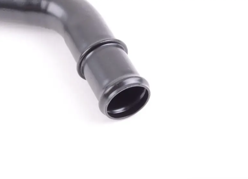 NEW AUDI A4 B7 ENGINE COOLANT PIPE 06D121065L ORIGINAL