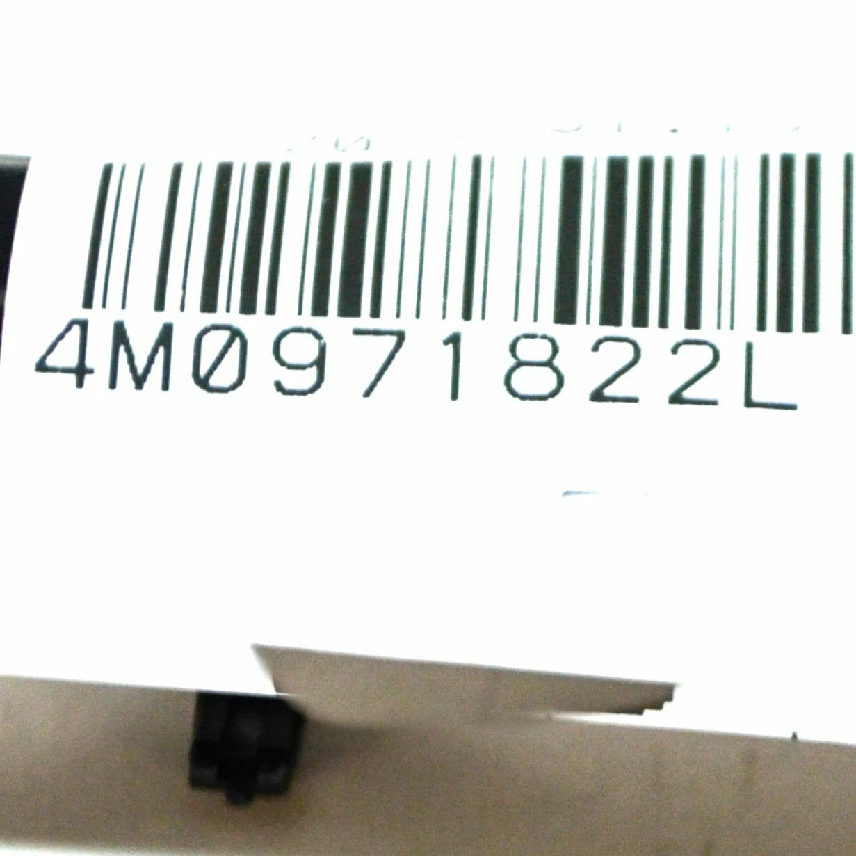 NEW AUDI Q7 4M RIGHT SIDE A-PILLAR HARNESS CABLE GUIDE 4M0971822L ORIGINAL