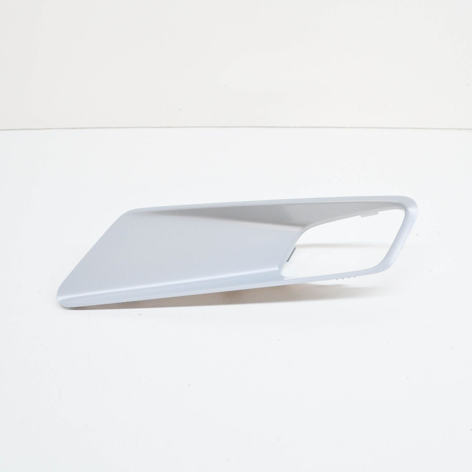 NEW MB C W204 AMG ENGINE HOOD RIGHT AIR INLET GRILLE A20475002449999 ORIGINAL